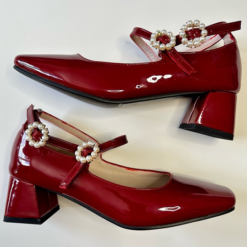 New Patent ruby 2 strap Mary janes sz 7 (Asian sz 235) fits like a sz 6 1/2. New